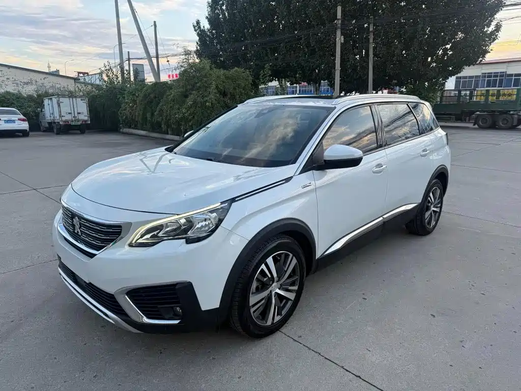 Peugeot 5008 2017