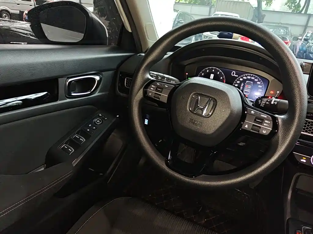 Honda Civic 2023 — фото 11