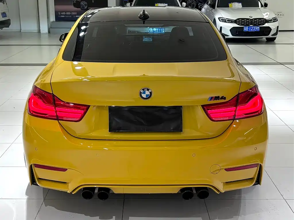 BMW M4 2017 — фото 7