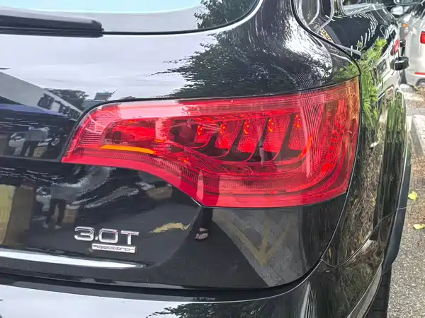 Audi Q7 2011