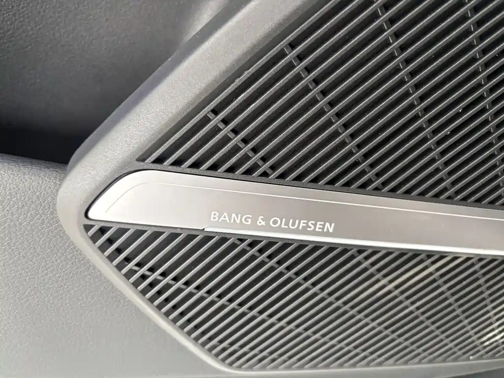 Audi Q5L 2025 — фото 12