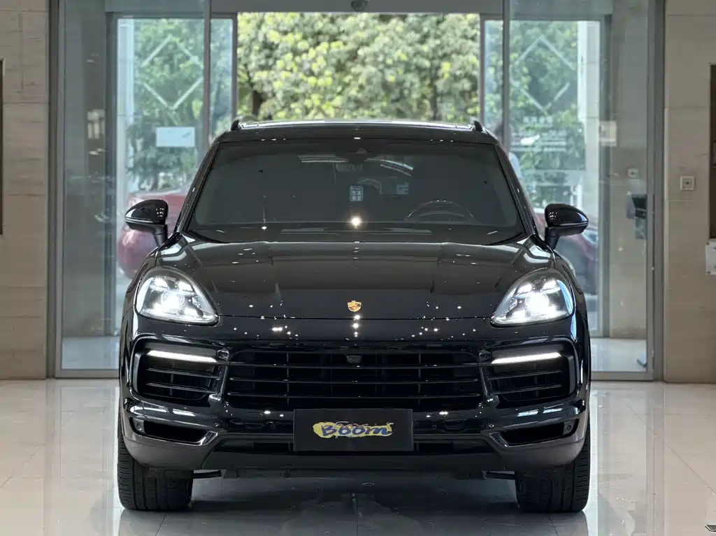 Porsche Cayenne 2021 — фото 2