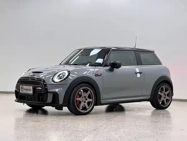 MINI JCW 2021