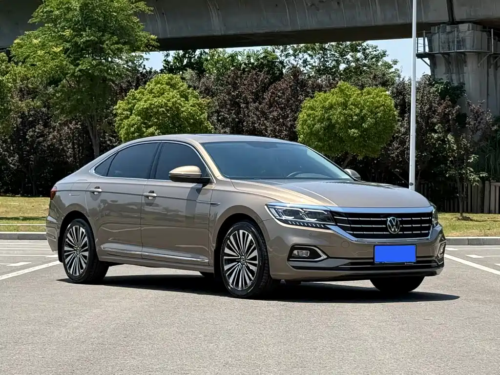 Volkswagen Passat 2021 — фото 3