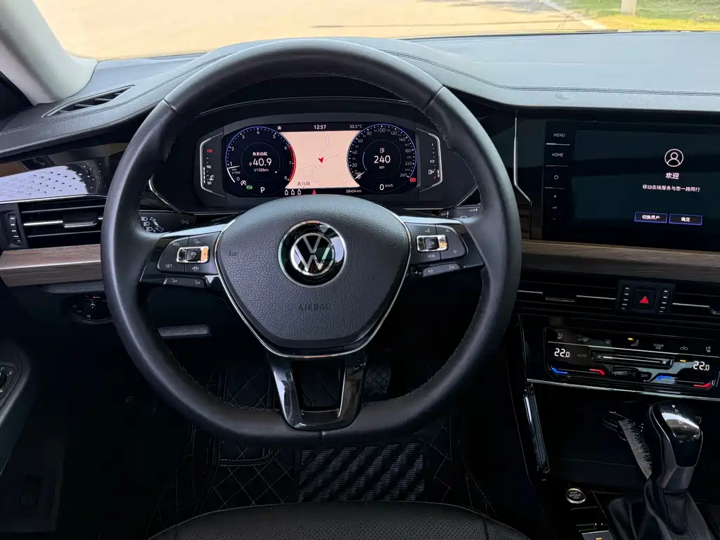Volkswagen Passat 2021 — фото 10
