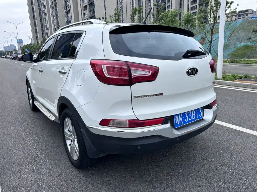 Kia Sportage 2012 — фото 9