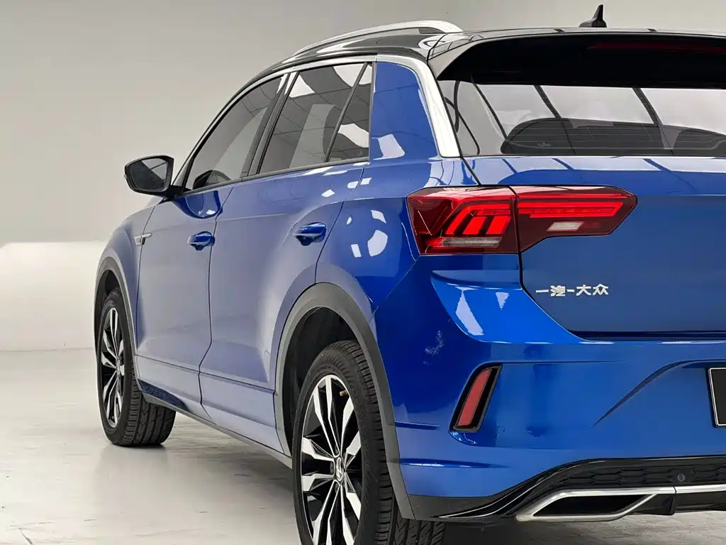 Volkswagen T-Roc 2021 — фото 9