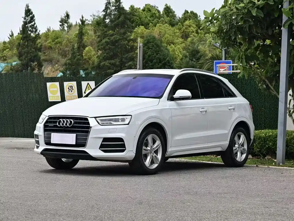 Audi Q3 2017 — фото 1