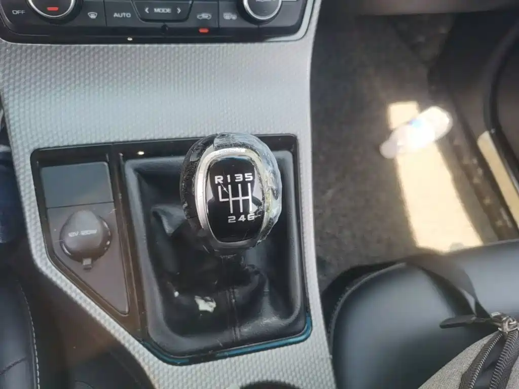 Geely Emgrand GS 2018 — фото 14
