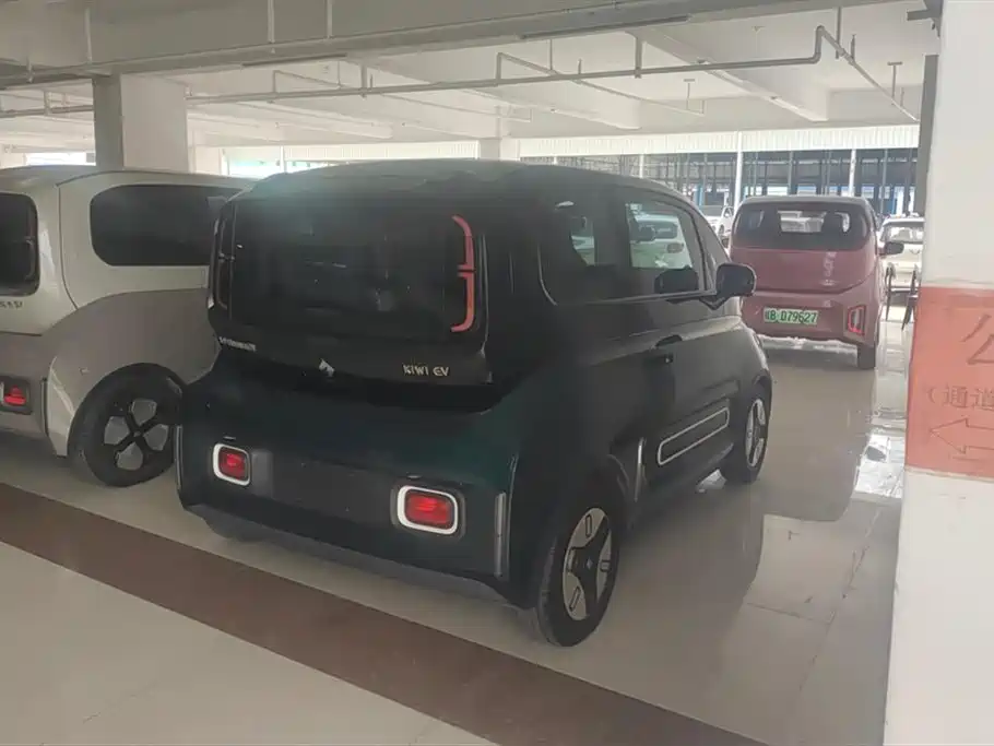 Baojun KiWi EV 2022 — фото 3