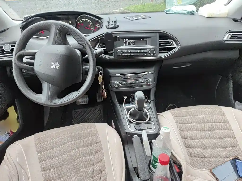 Peugeot 308S 2015 — фото 13