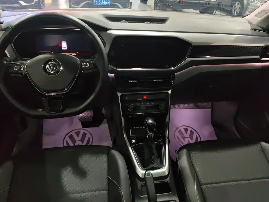 Volkswagen T-Cross 2019 — фото 12