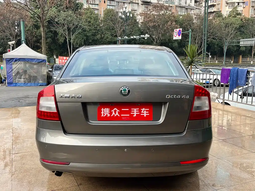 Skoda Octavia 2013 — фото 13