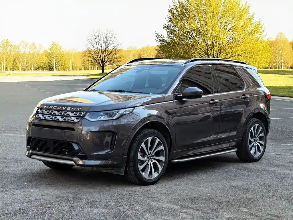 Land Rover Discovery Sport 2023 — фото 1
