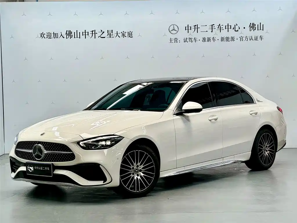 Mercedes-Benz C-Class 2025 — фото 1