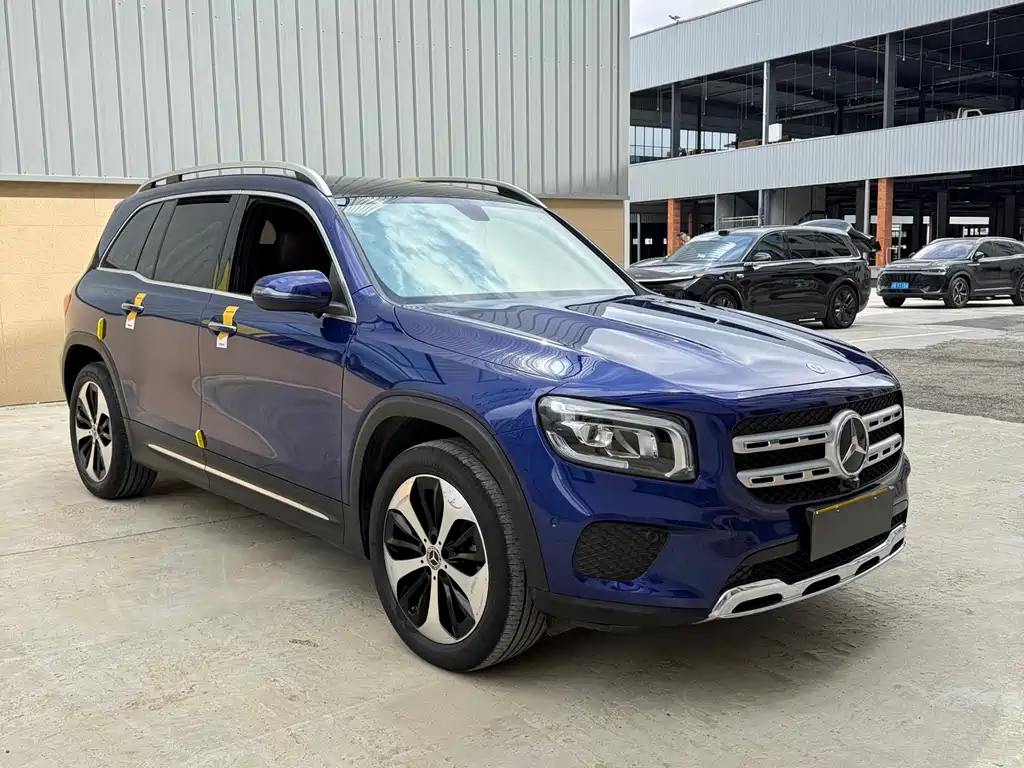 Mercedes-Benz GLB 2021