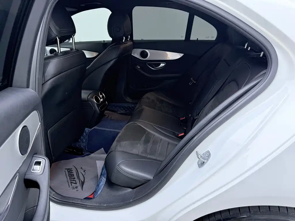 Mercedes-Benz C-Class 2019 — фото 11