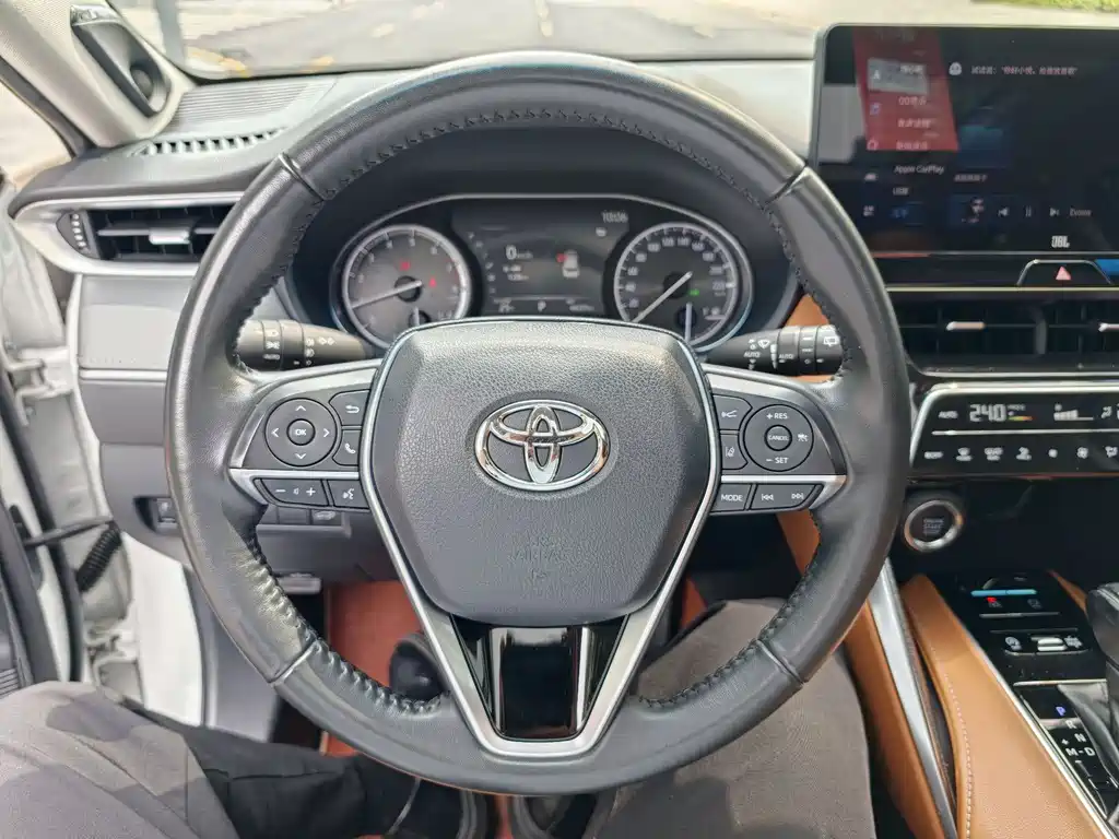 Toyota Venza 2022 — фото 13