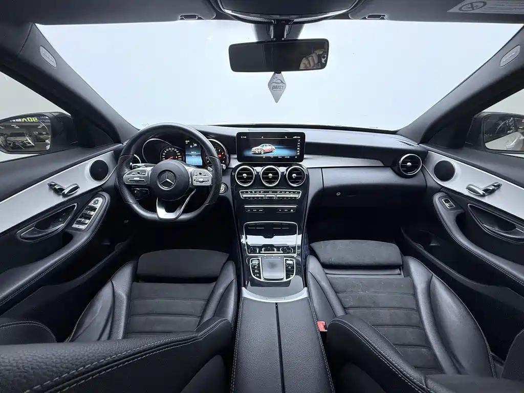Mercedes-Benz C-Class 2019 — фото 24