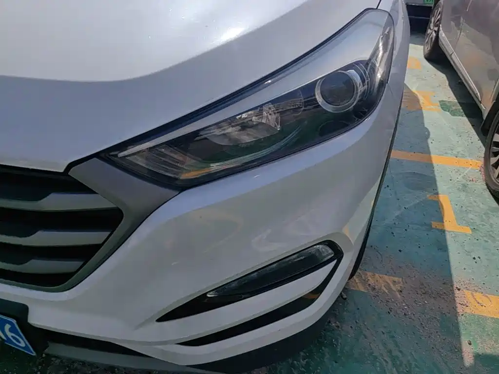Hyundai Tucson 2018 — фото 15