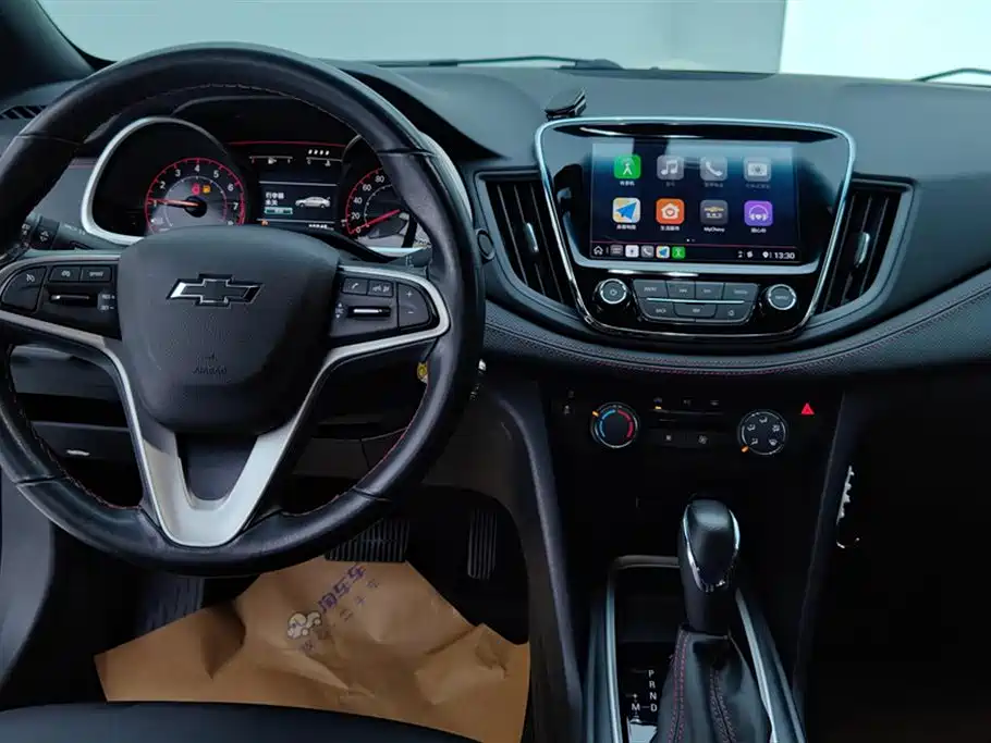 Chevrolet Cruze 2022 — фото 12