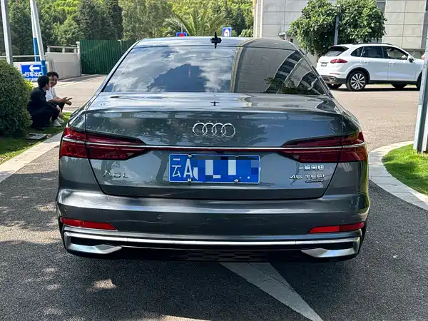 Audi A6L 2023