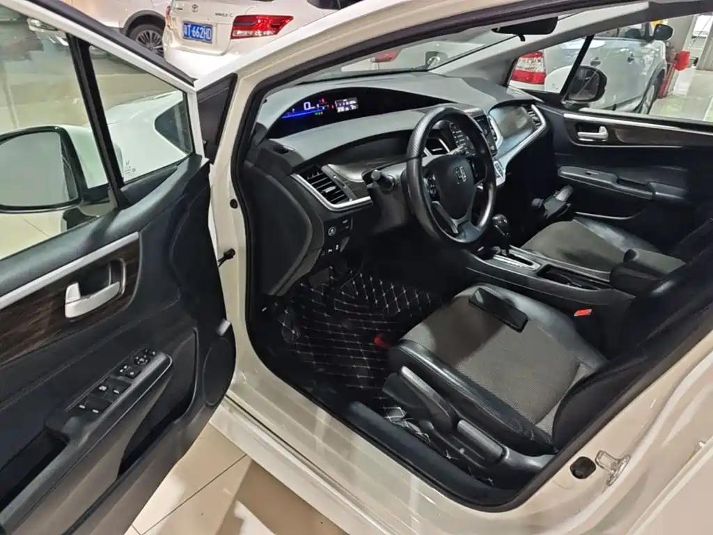 Honda Jade 2019 — фото 16