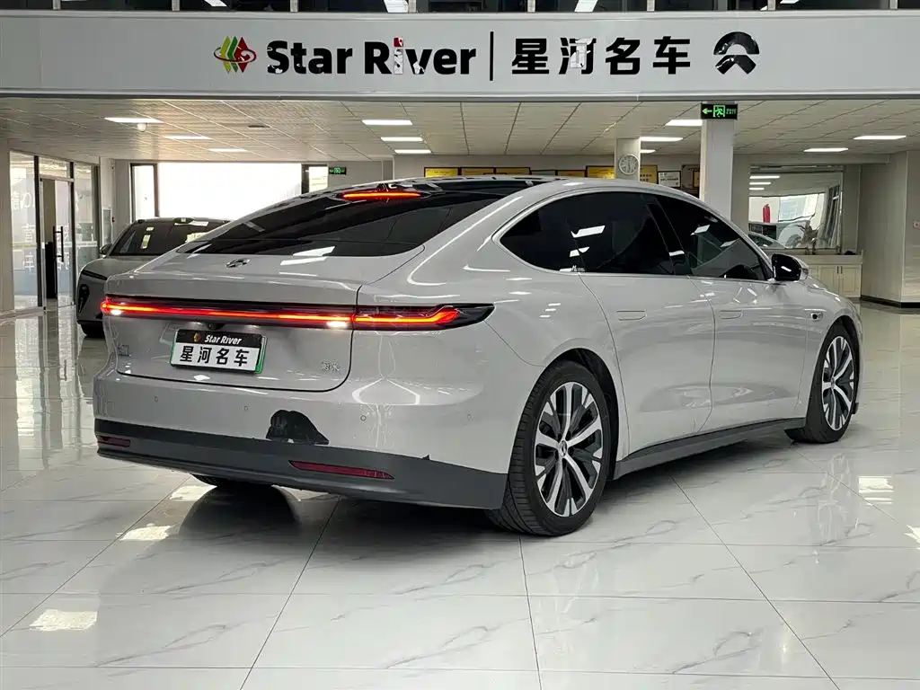 NIO ET7 2024