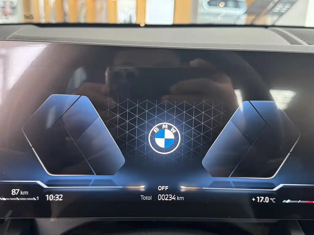 BMW 5 Series 2025 — фото 12