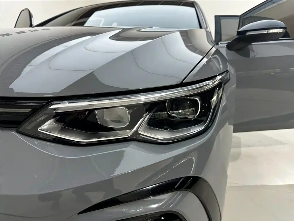 Volkswagen Golf 2022