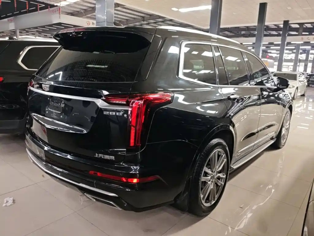 Cadillac XT6 2022 — фото 7