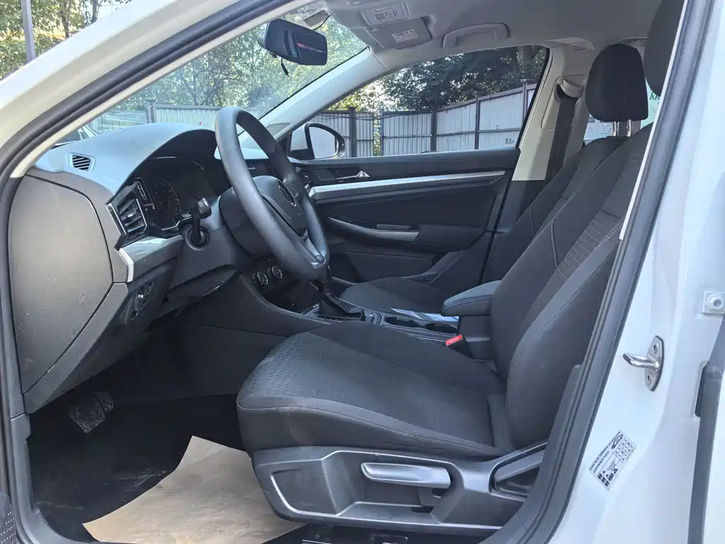 Volkswagen Bora 2021