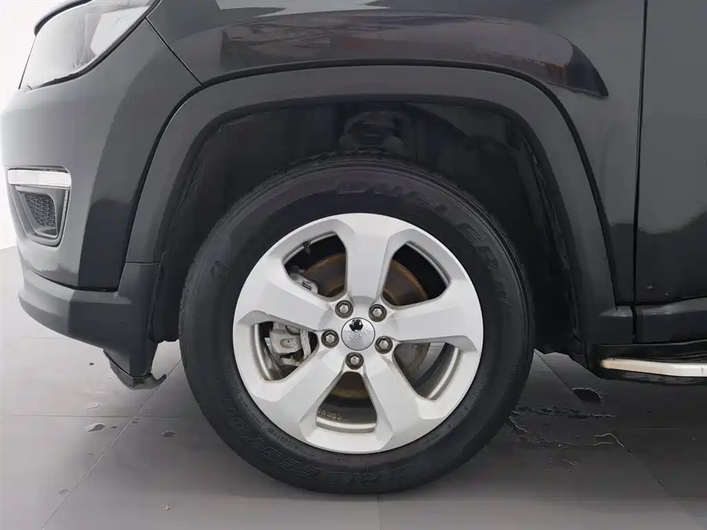 Jeep Compass 2019 — фото 17