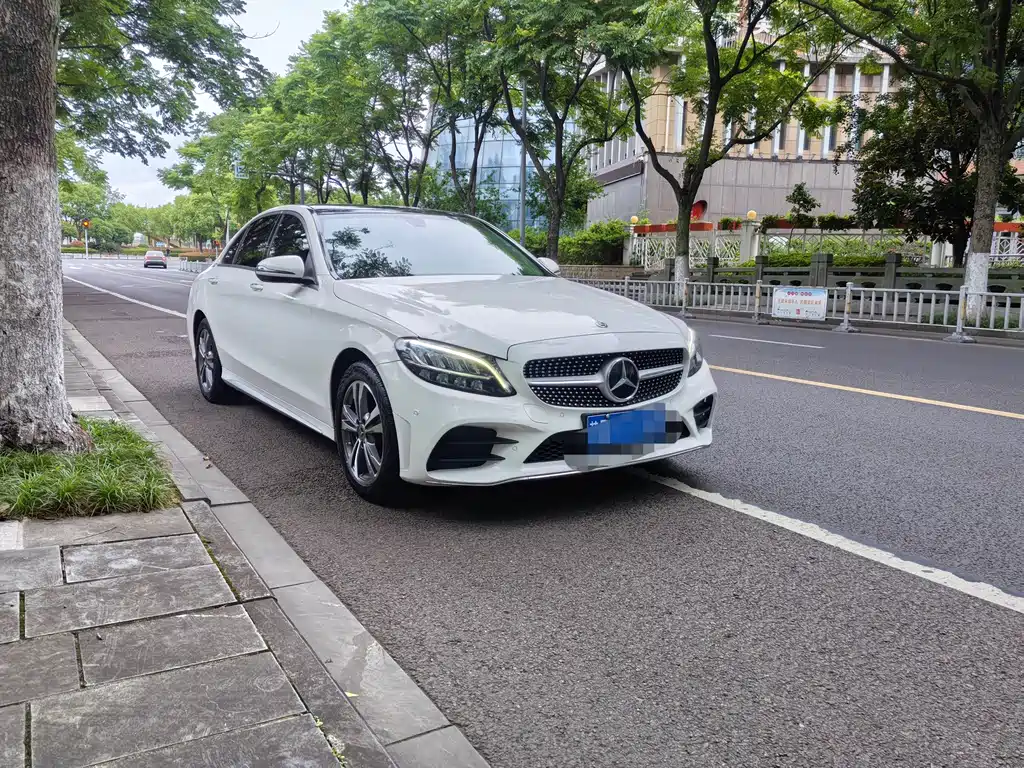 Mercedes-Benz C-Class 2020 — фото 2