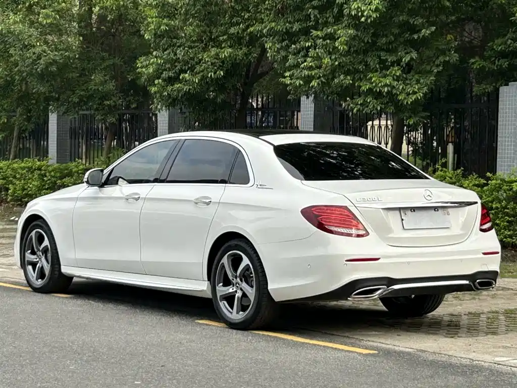 Mercedes-Benz E-Class 2019 — фото 4