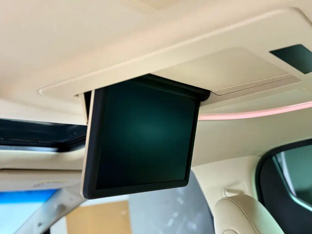 Toyota Vellfire 2020 — фото 15