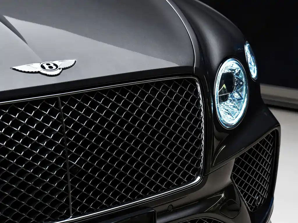 Bentley Bentayga 2021 — фото 12