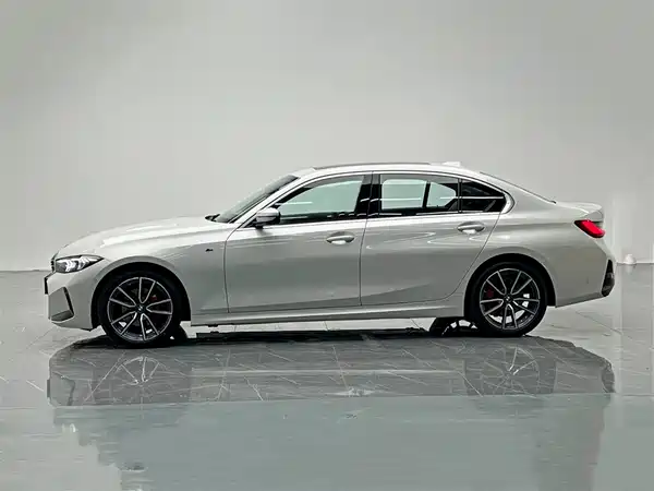 BMW 3 Series 2025