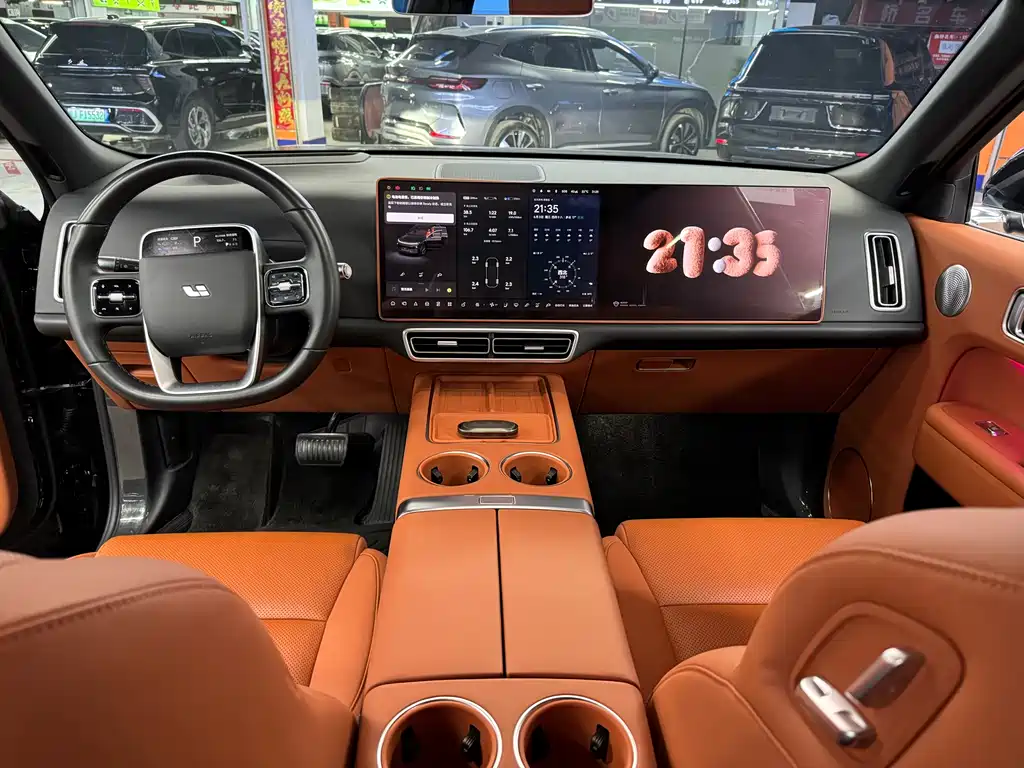 Li Auto Li L8 2025