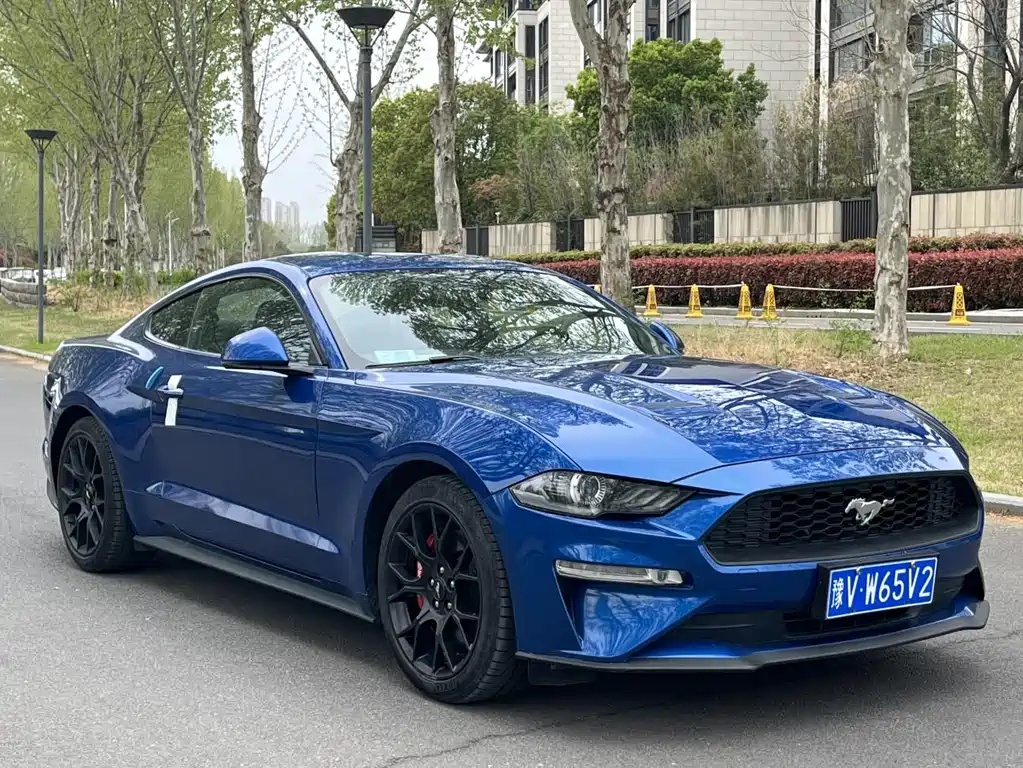 Ford Mustang 2019 — фото 6