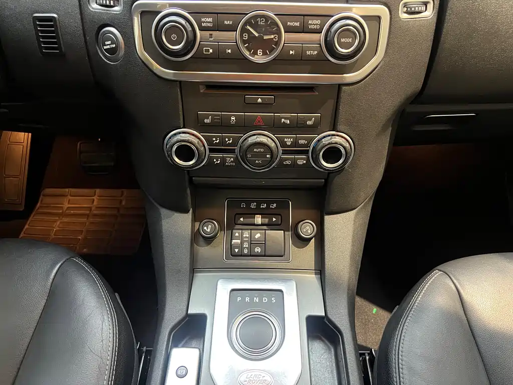 Land Rover Discovery 2014 — фото 25