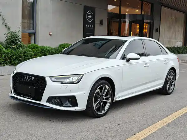 Audi A4L 2019