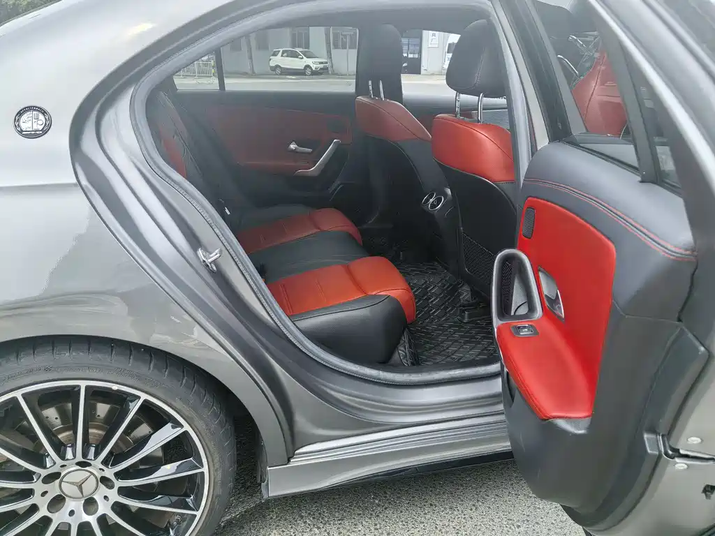 Mercedes-Benz A-Class AMG 2020 — фото 12