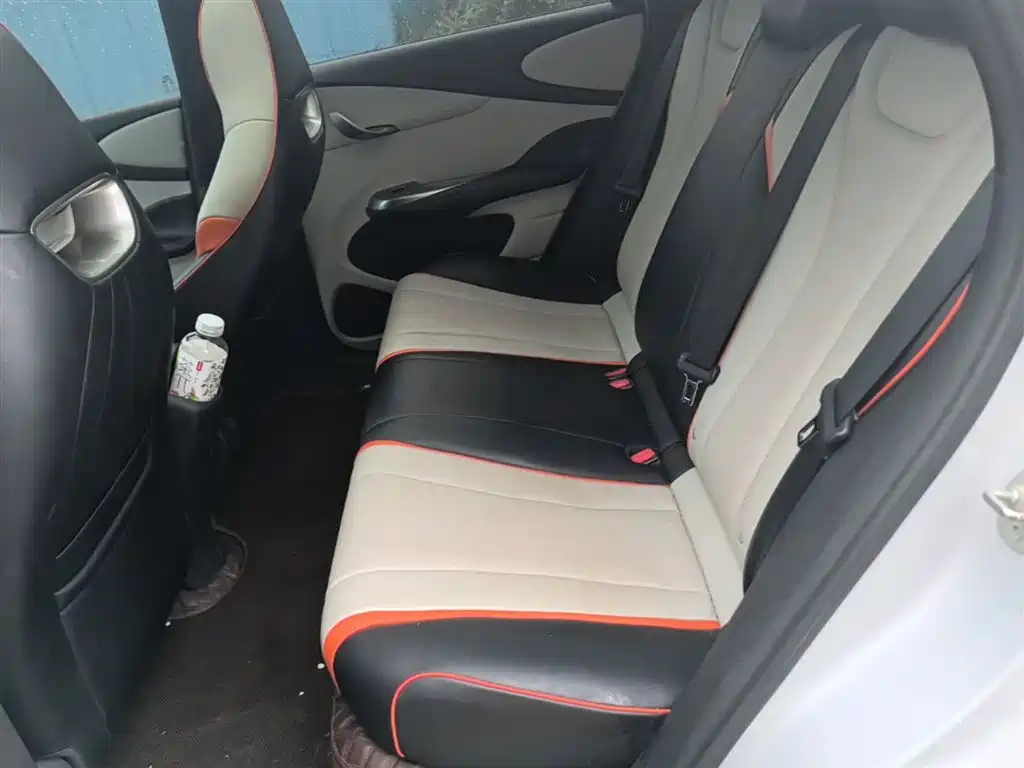 BYD Dolphin 2021 — фото 17