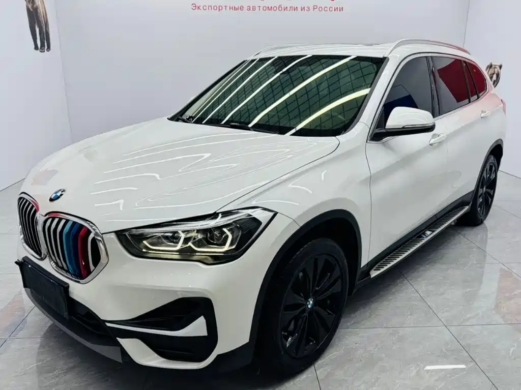 BMW X1 2021 — фото 1