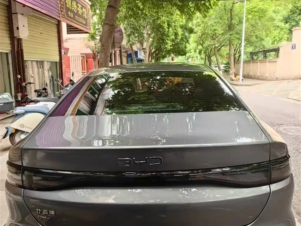 BYD Seal 05 DM-i 2025 — фото 2