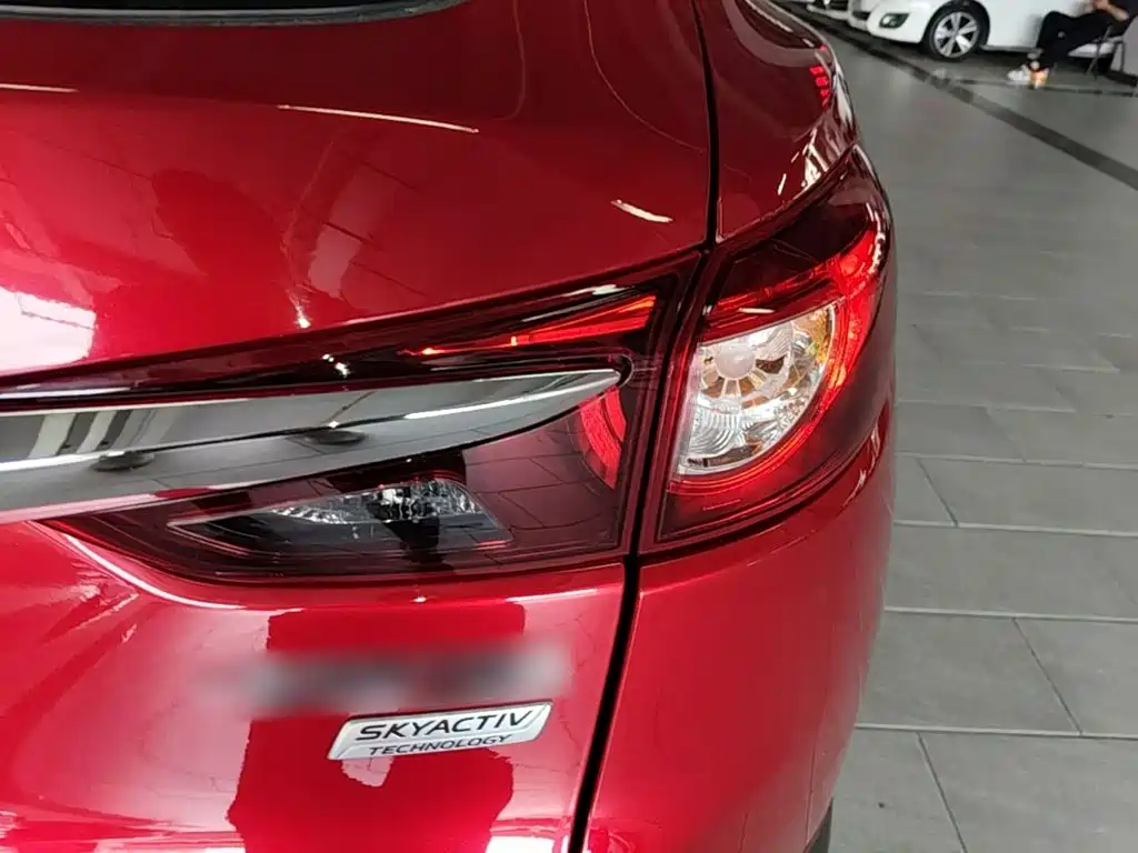 Mazda CX-4 2017 — фото 8
