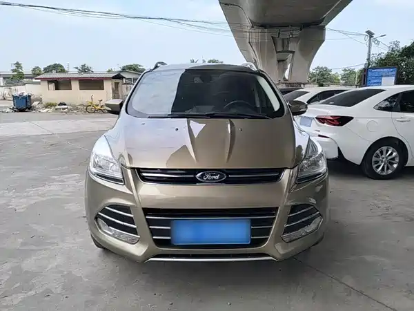 Ford Kuga 2015