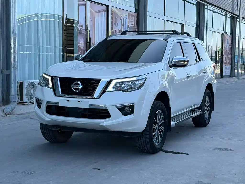 Nissan Terra 2019