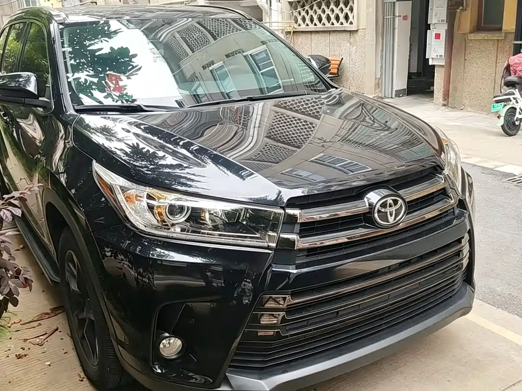 Toyota Highlander 2020 — фото 2